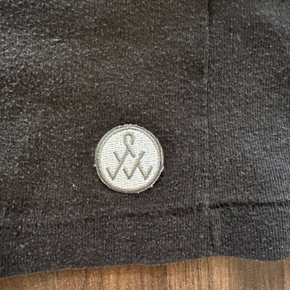 Alternative black T-shirt - Picture 3 of 4